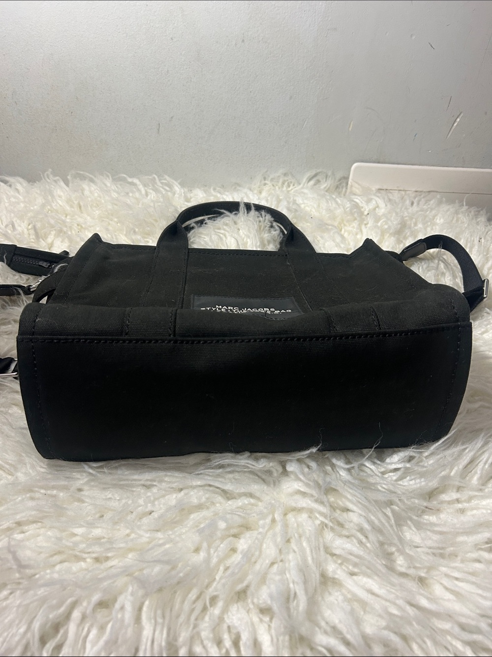 Marc Jacobs Black The Tote Bag with Adjustable Strap medium - Picture 7 of 10